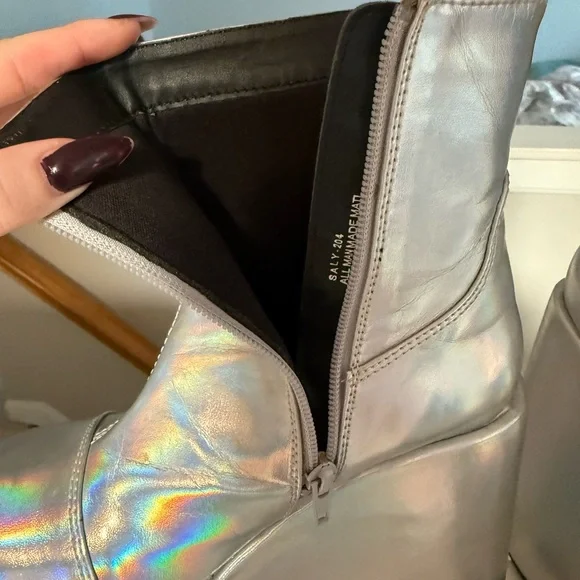 Demonia Silver Holographic Platform Boots - Picture 5 of 6